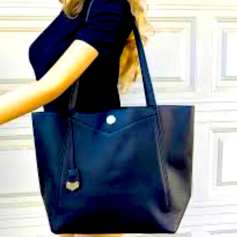 NWT Jessica Moore Essential tote bag